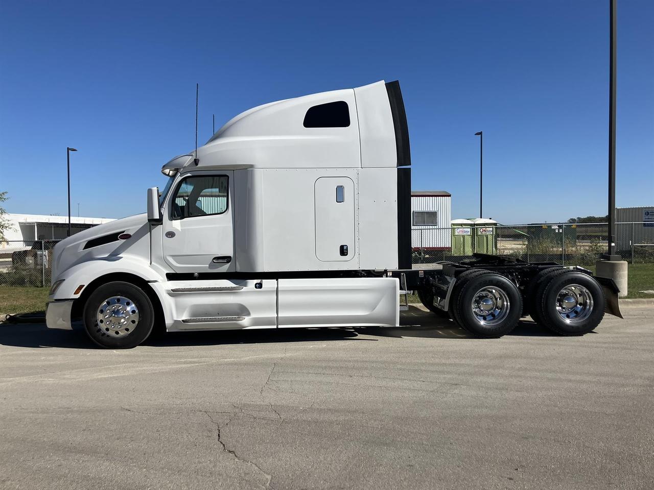 2022 Peterbilt 579
