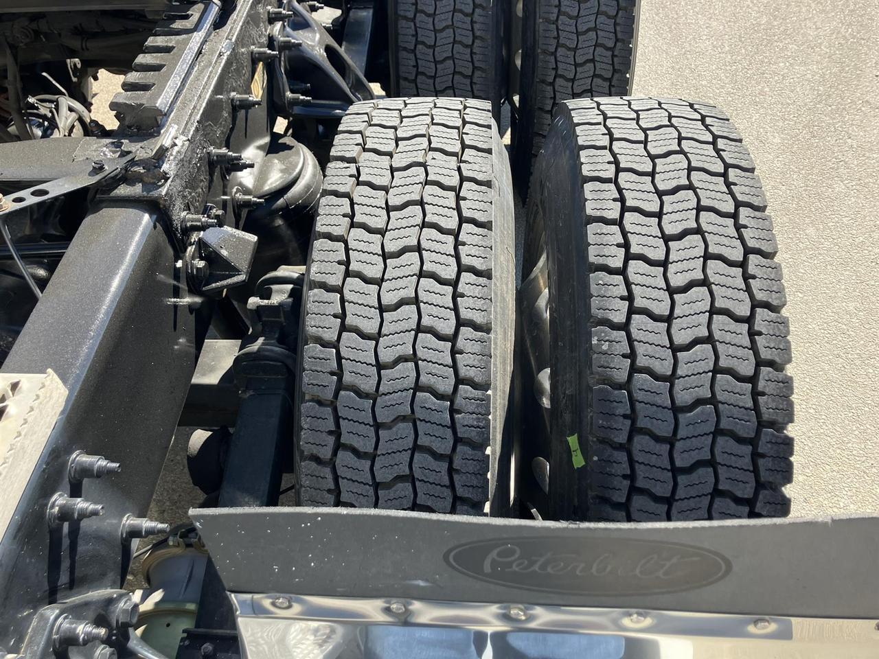 2022 Peterbilt 579 Ultraloft Rochester MN