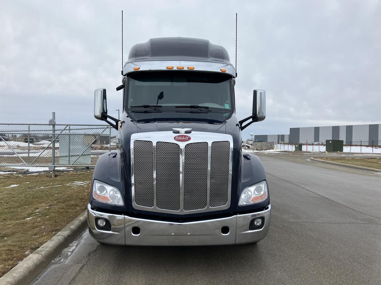 2022 Peterbilt 579