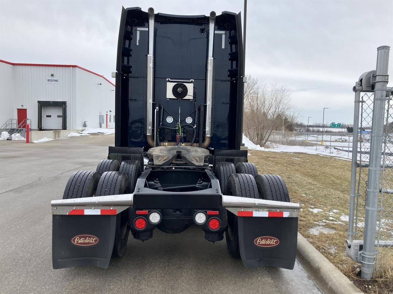 2022 Peterbilt 579 Ultraloft Rochester MN
