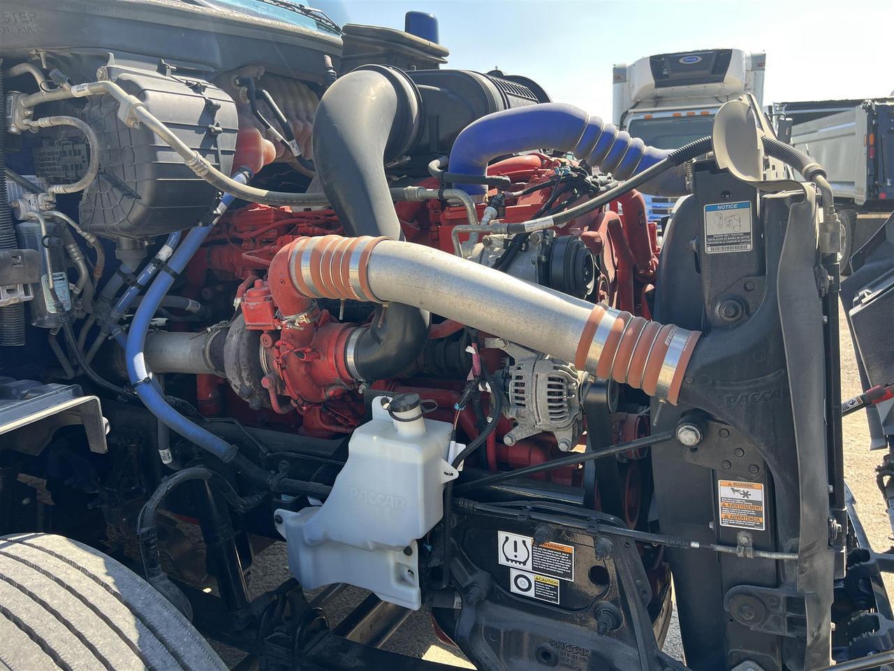 2022 Peterbilt 579 Ultraloft Rochester MN