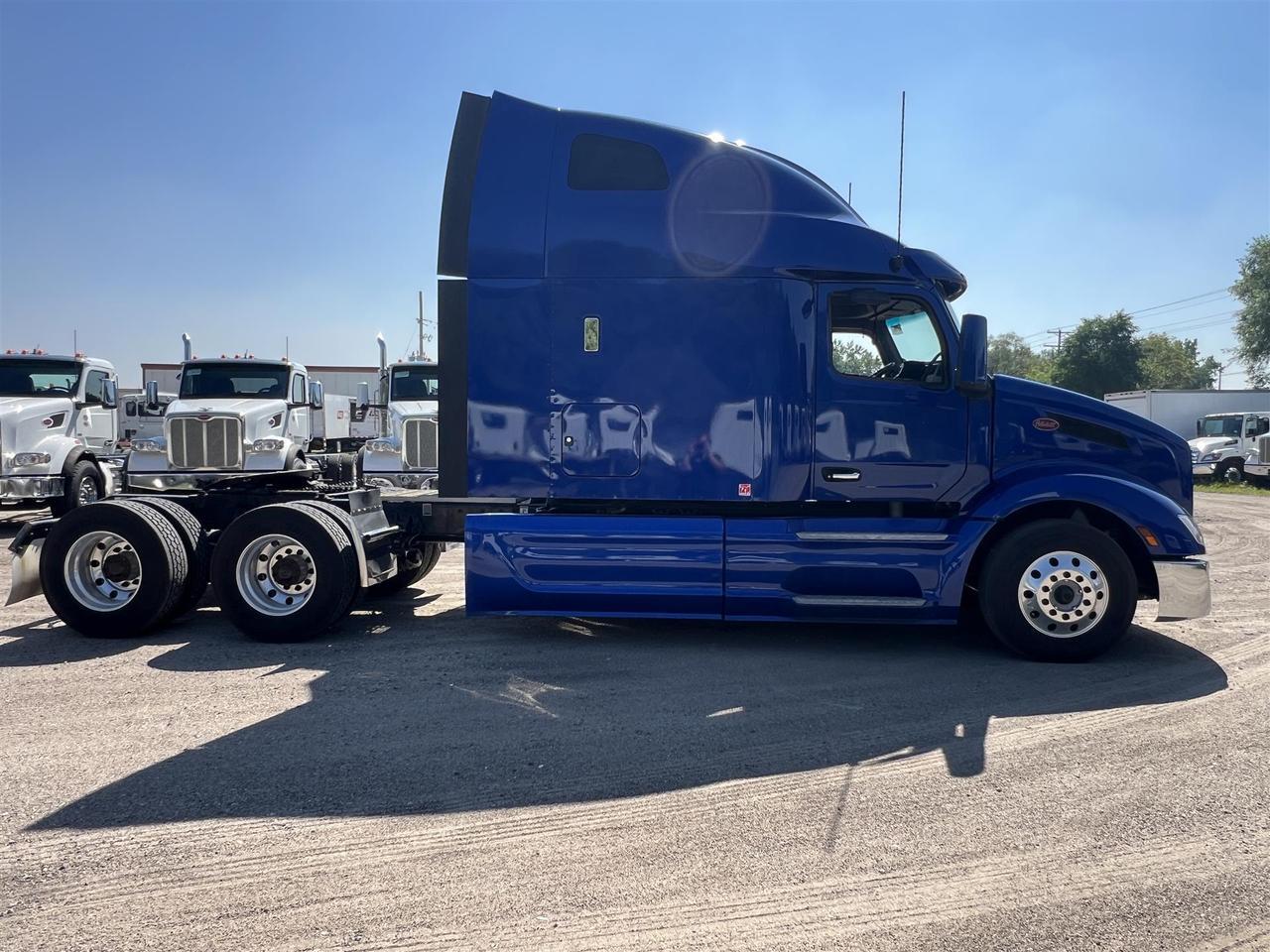 2022 Peterbilt 579 Ultraloft Rochester MN