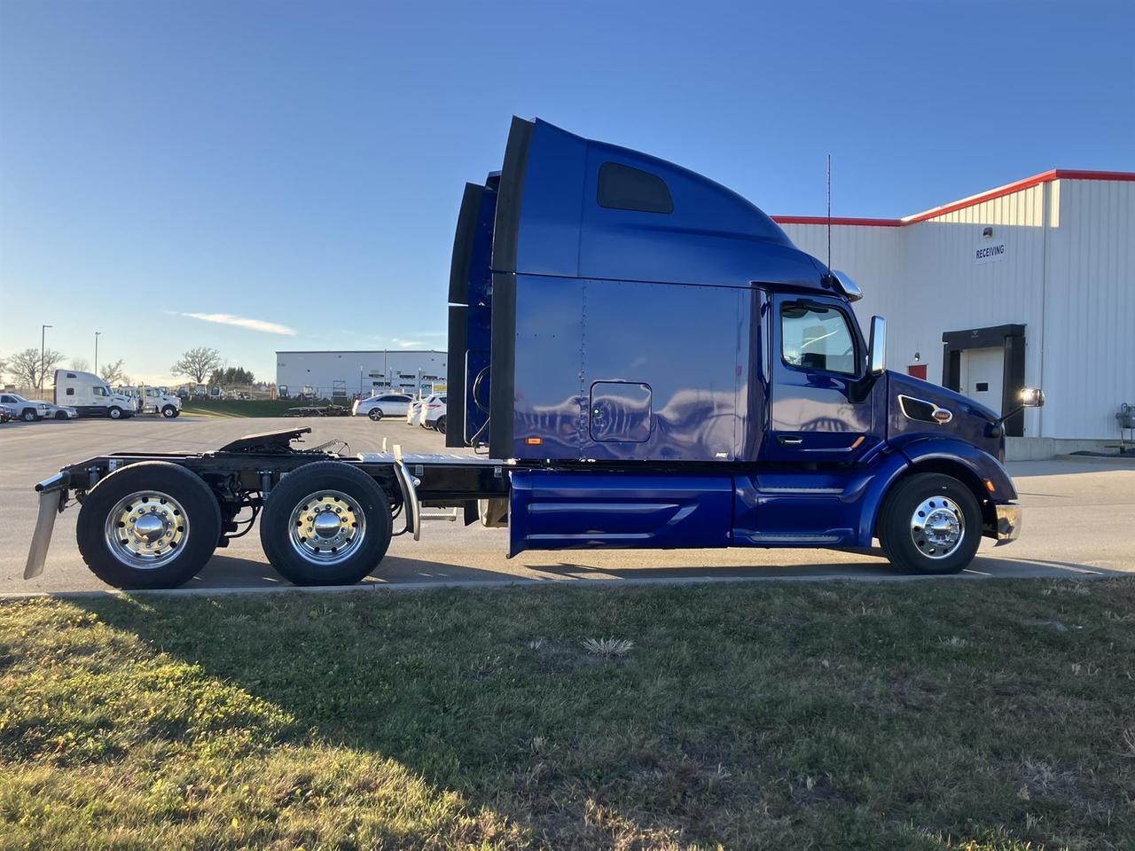 2022 Peterbilt 579 Ultraloft Rochester MN
