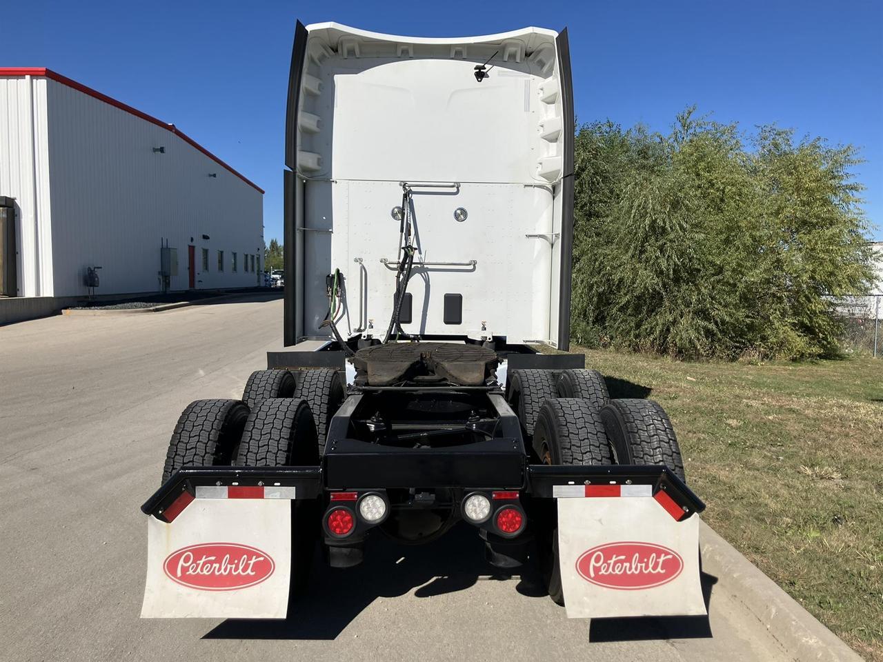 2022 Peterbilt 579 Ultraloft South St. Paul MN