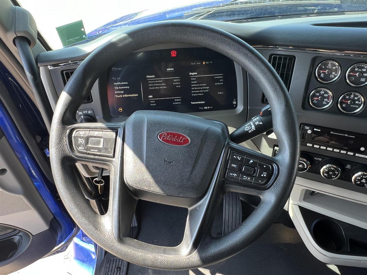 2022 Peterbilt 579 Ultraloft South St. Paul MN