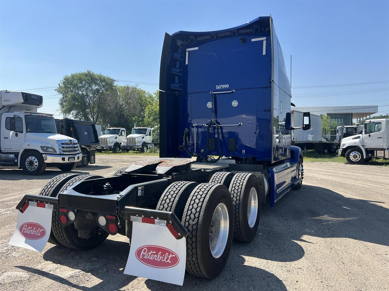 2022 Peterbilt 579 Ultraloft South St. Paul MN