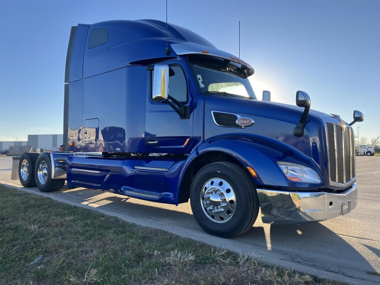 2022 Peterbilt 579