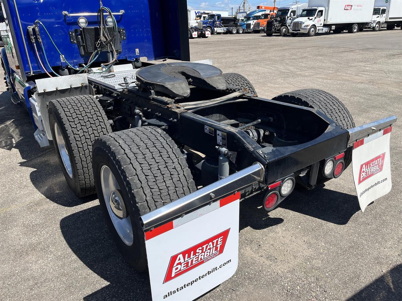 2022 Peterbilt 579 Ultraloft South St. Paul MN