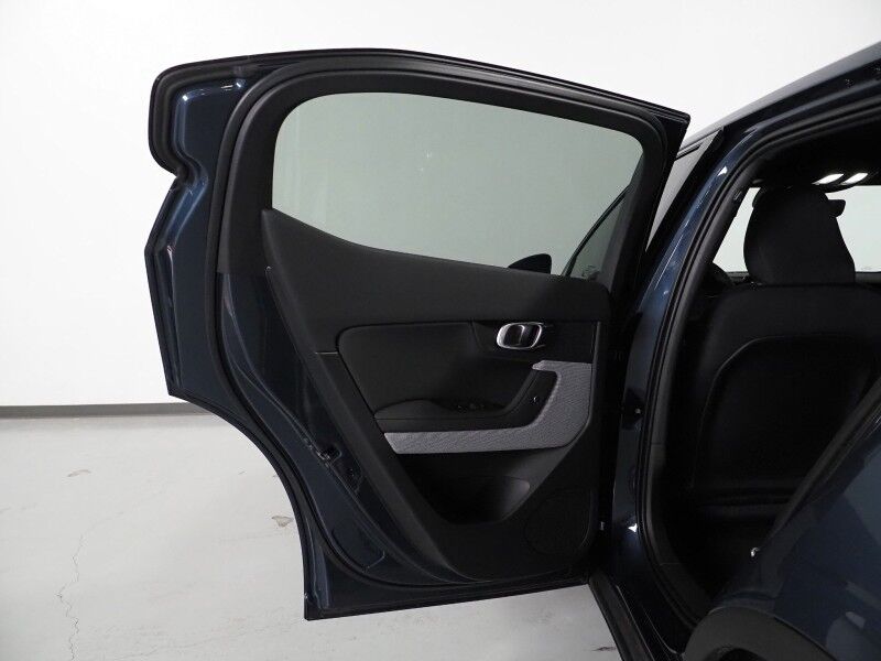 2022 Polestar 2 Long Range Dual Motor AWD *PERFORMANCE PKG, PILOT PKG, NAVIGATION, SAFETY ALERTS, ADAPTIVE CRUISE, 360 VIEW CAMERAS, COLOR TOUCHSCREEN, HEATED SEATS, 20 INCH WHEELS, APPLE Round Rock TX