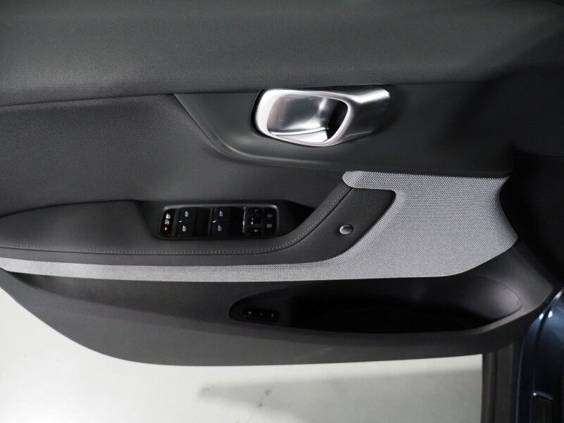 2022 Polestar 2 Long Range Dual Motor AWD *PERFORMANCE PKG, PILOT PKG, NAVIGATION, SAFETY ALERTS, ADAPTIVE CRUISE, 360 VIEW CAMERAS, COLOR TOUCHSCREEN, HEATED SEATS, 20 INCH WHEELS, APPLE Round Rock TX