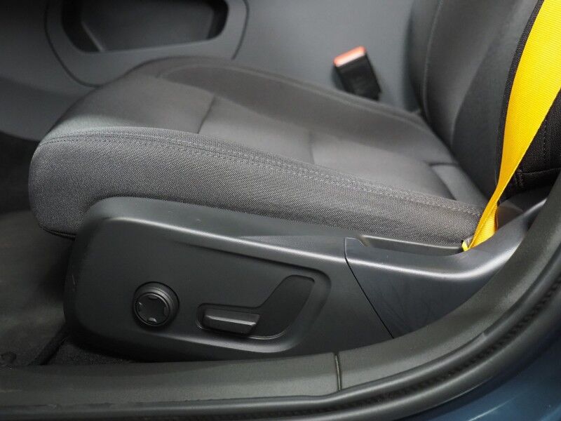 2022 Polestar 2 Long Range Dual Motor AWD *PERFORMANCE PKG, PILOT PKG, NAVIGATION, SAFETY ALERTS, ADAPTIVE CRUISE, 360 VIEW CAMERAS, COLOR TOUCHSCREEN, HEATED SEATS, 20 INCH WHEELS, APPLE Round Rock TX