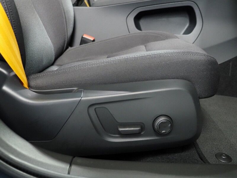 2022 Polestar 2 Long Range Dual Motor AWD *PERFORMANCE PKG, PILOT PKG, NAVIGATION, SAFETY ALERTS, ADAPTIVE CRUISE, 360 VIEW CAMERAS, COLOR TOUCHSCREEN, HEATED SEATS, 20 INCH WHEELS, APPLE Round Rock TX