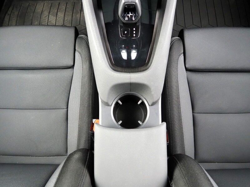 2022 Polestar 2 Long Range Dual Motor AWD *PLUS & PILOT PKGS, NAVIGATION, SAFETY ALERTS, ADAPTIVE CRUISE, 360 VIEW CAMERAS, PANORAMA MOONROOF, HEATED SEATS/STEERING, HARMAN/KARDON, ANDROID & APPLE Round Rock TX