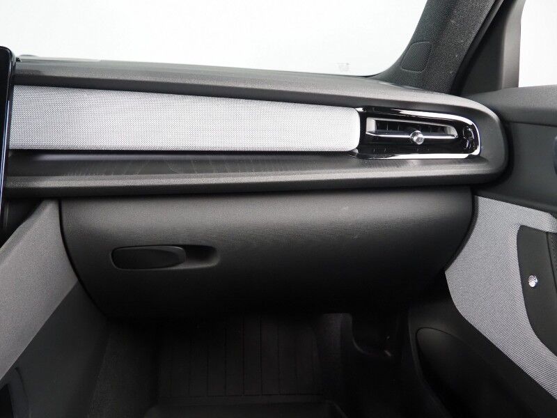 2022 Polestar 2 Long Range Dual Motor AWD *PLUS & PILOT PKGS, NAVIGATION, SAFETY ALERTS, ADAPTIVE CRUISE, 360 VIEW CAMERAS, PANORAMA MOONROOF, HEATED SEATS/STEERING, HARMAN/KARDON, ANDROID & APPLE Round Rock TX