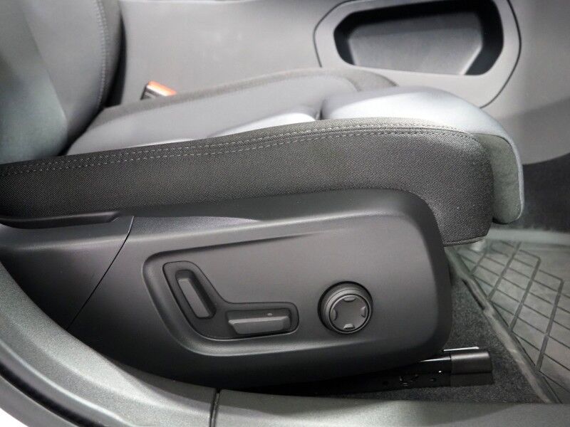 2022 Polestar 2 Long Range Dual Motor AWD *PLUS & PILOT PKGS, NAVIGATION, SAFETY ALERTS, ADAPTIVE CRUISE, 360 VIEW CAMERAS, PANORAMA MOONROOF, HEATED SEATS/STEERING, HARMAN/KARDON, ANDROID & APPLE Round Rock TX