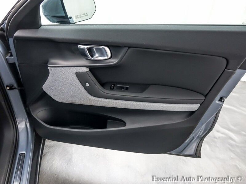2022 Polestar 2 PRICE INCLUDES THE $4000 ILLINOIS EV TAX CREDIT. Willowbrook IL