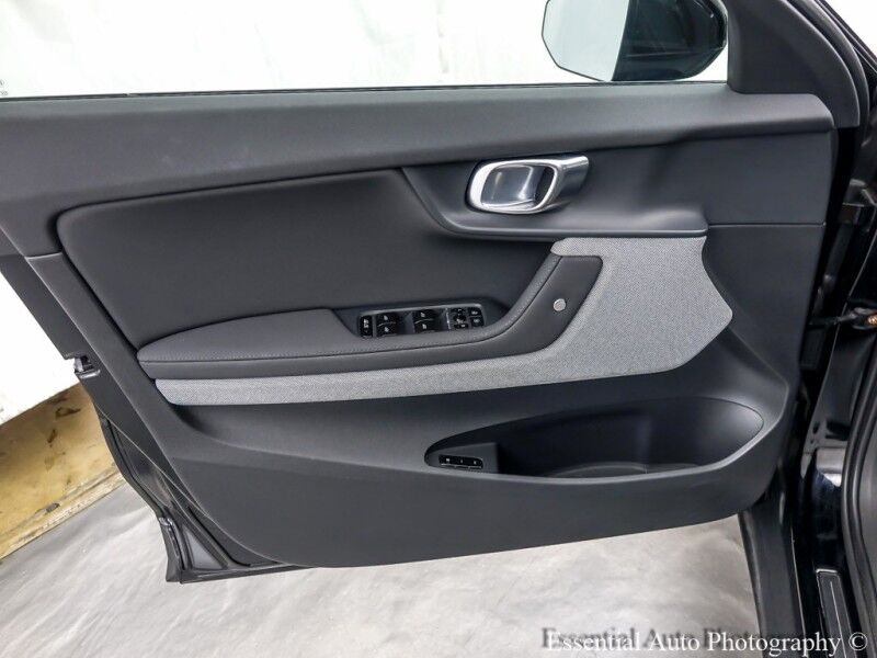 2022 Polestar 2 PRICE INCLUDES THE $4000 ILLINOIS EV TAX CREDIT Willowbrook IL