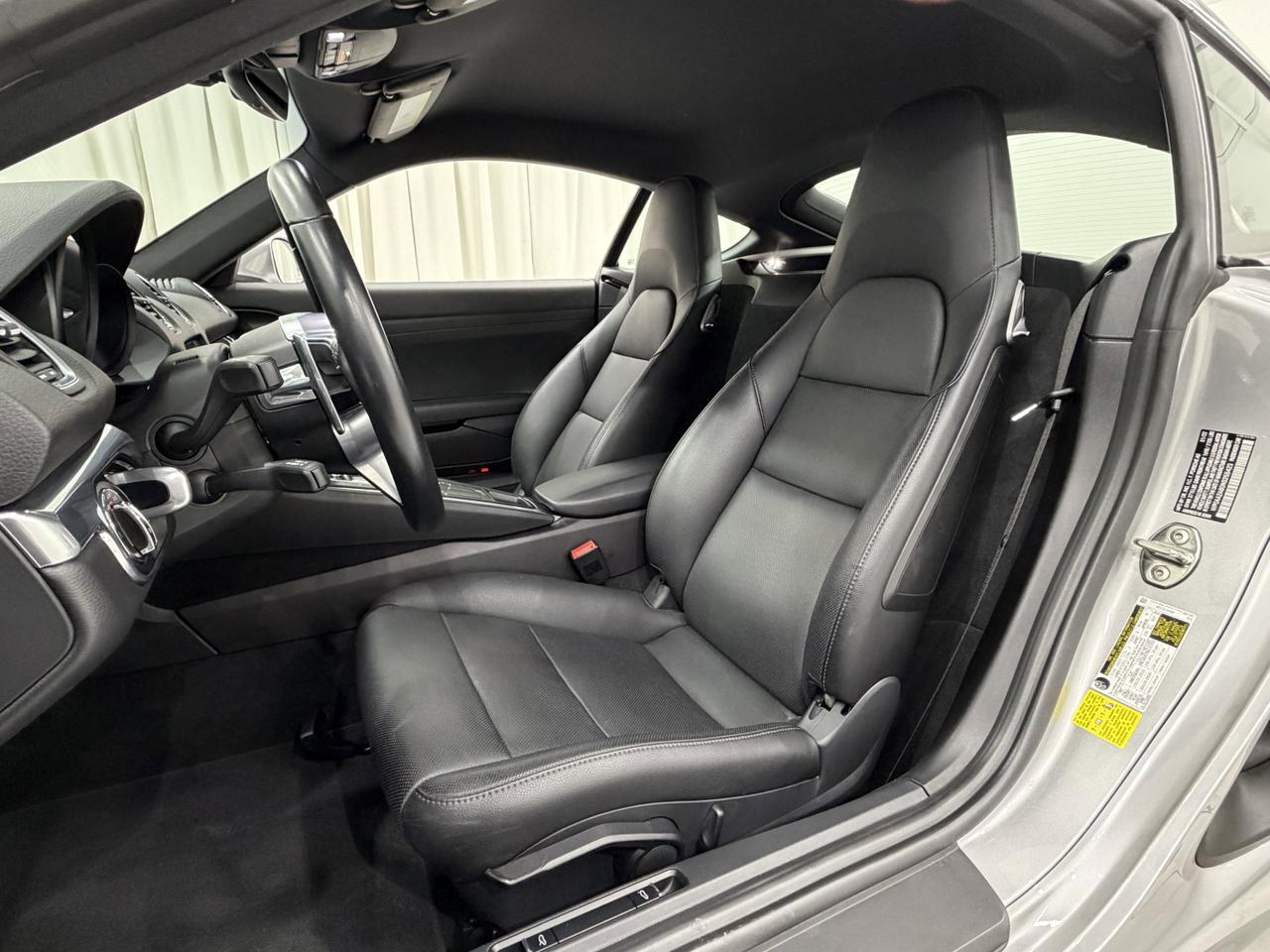 2022 Porsche 718 Cayman Newark DE