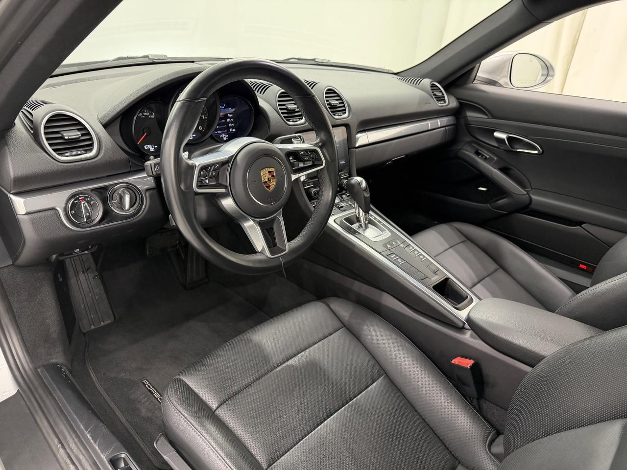 2022 Porsche 718 Cayman Newark DE