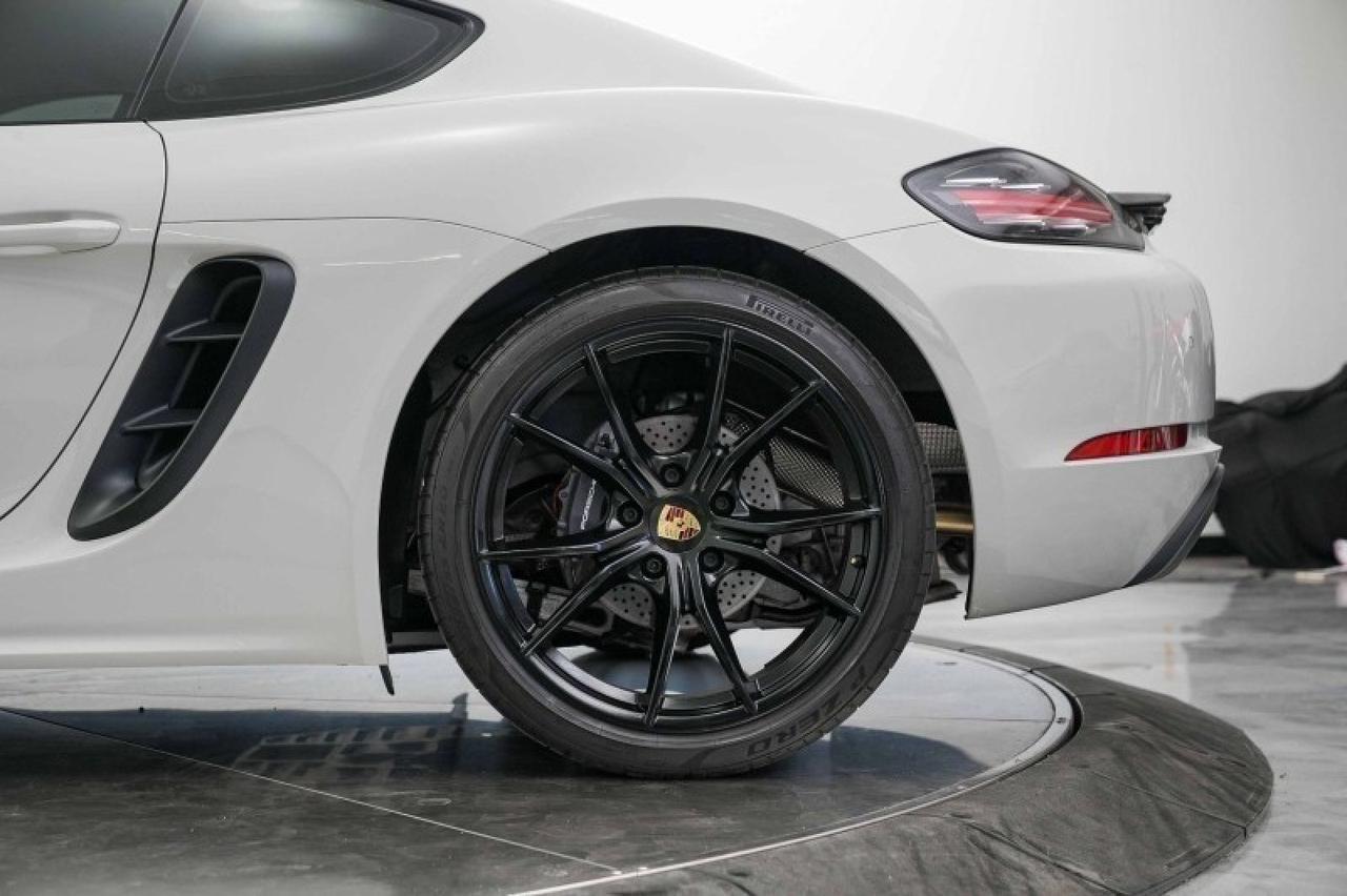 2022 Porsche Cayman Base T photo 14