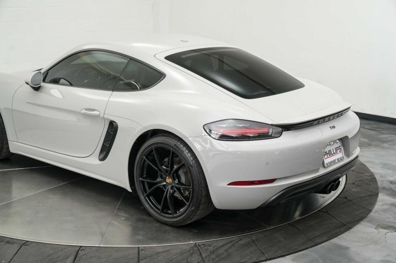 2022 Porsche Cayman Base T photo 10