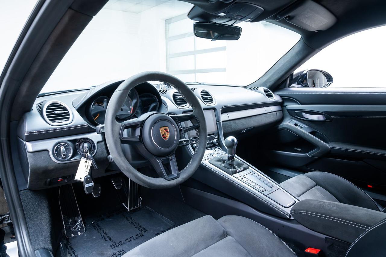 2022 Porsche 718 Cayman GT4 6 Spd Manual Adaptive Sport Seats (18-Way) Portland OR