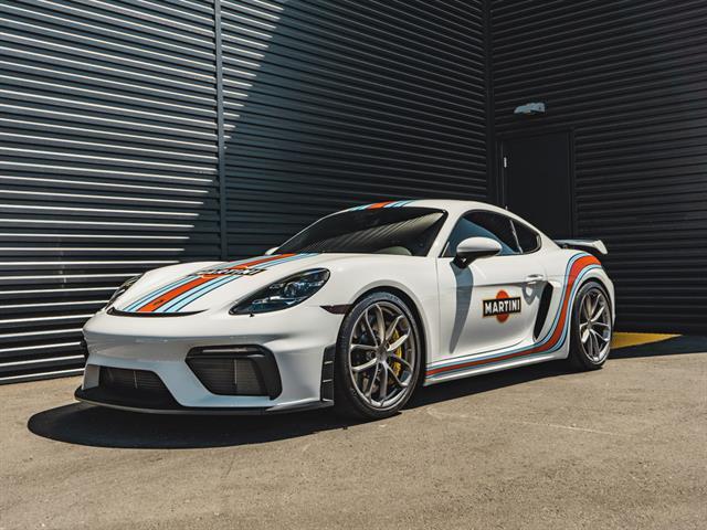 2022 Porsche 718 Cayman GT4