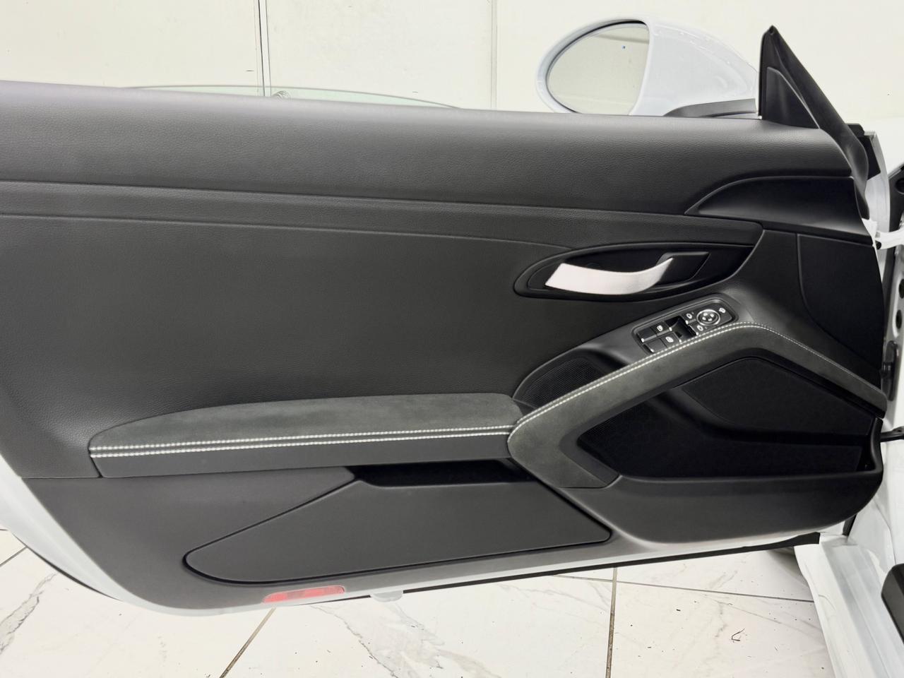 2022 Porsche 718 Cayman GT4 Newark DE