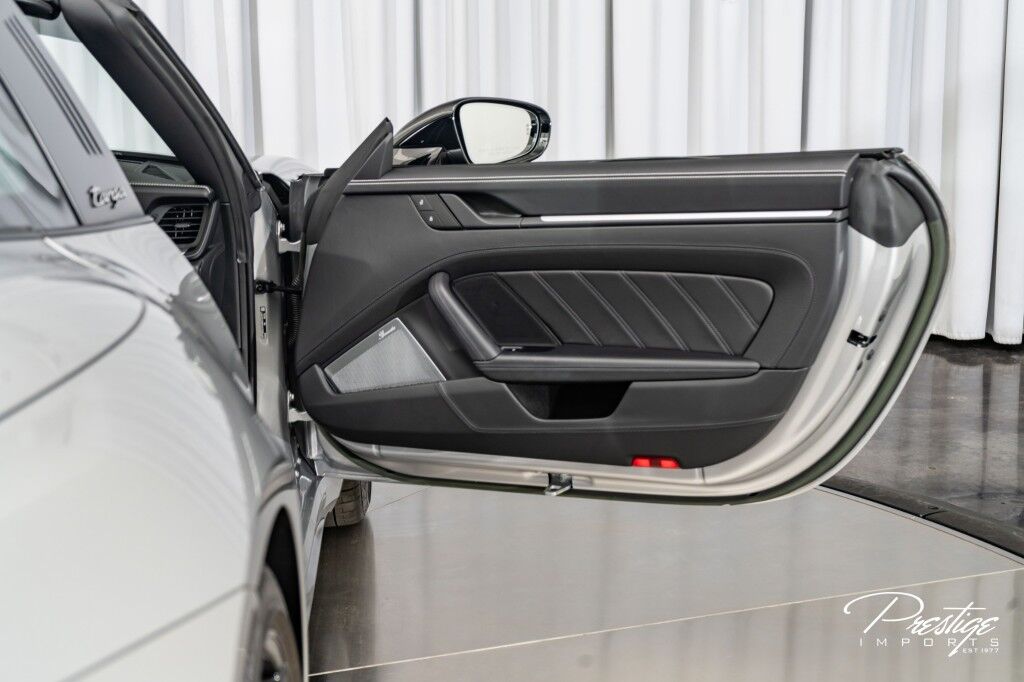 2022 Porsche 911 North Miami Beach FL