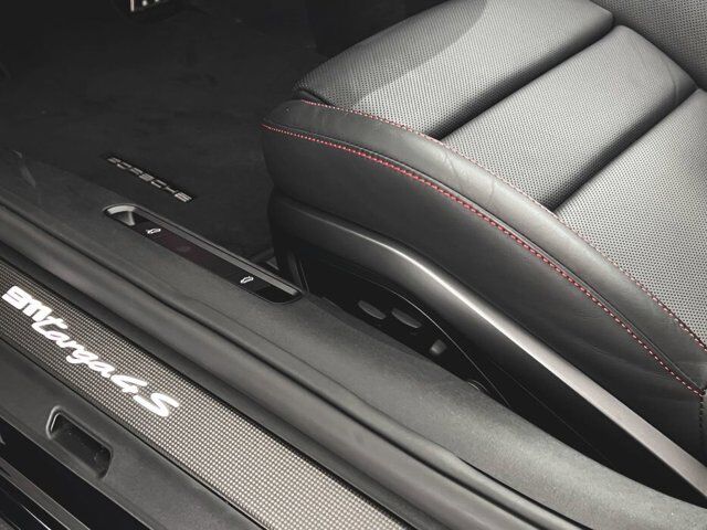 2022 Porsche 911 4 GTS Bellevue WA