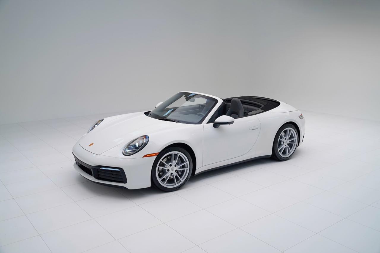 2022 Porsche 911 Carrera Cabriolet