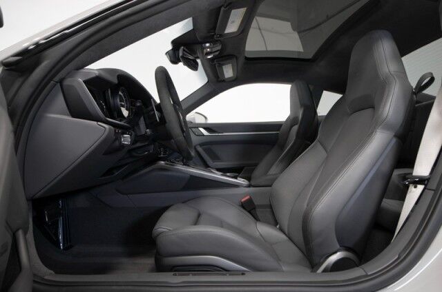 2022 Porsche 911 Carrera Coupe *$35,000 IN FACTORY OPTIONS* *BIG OPTION LIST* *7500 MILES* San Diego CA