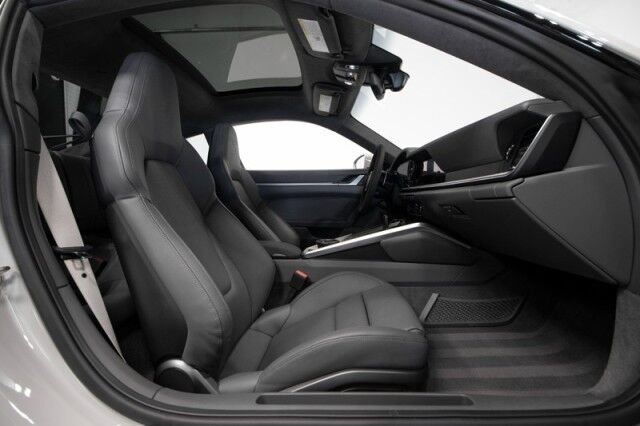 2022 Porsche 911 Carrera Coupe *$35,000 IN FACTORY OPTIONS* *BIG OPTION LIST* *7500 MILES* San Diego CA
