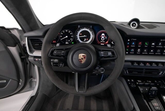 2022 Porsche 911 Carrera Coupe *$35,000 IN FACTORY OPTIONS* *BIG OPTION LIST* *7500 MILES* San Diego CA