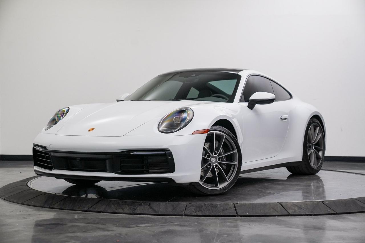 2022 Porsche 911 Carrera