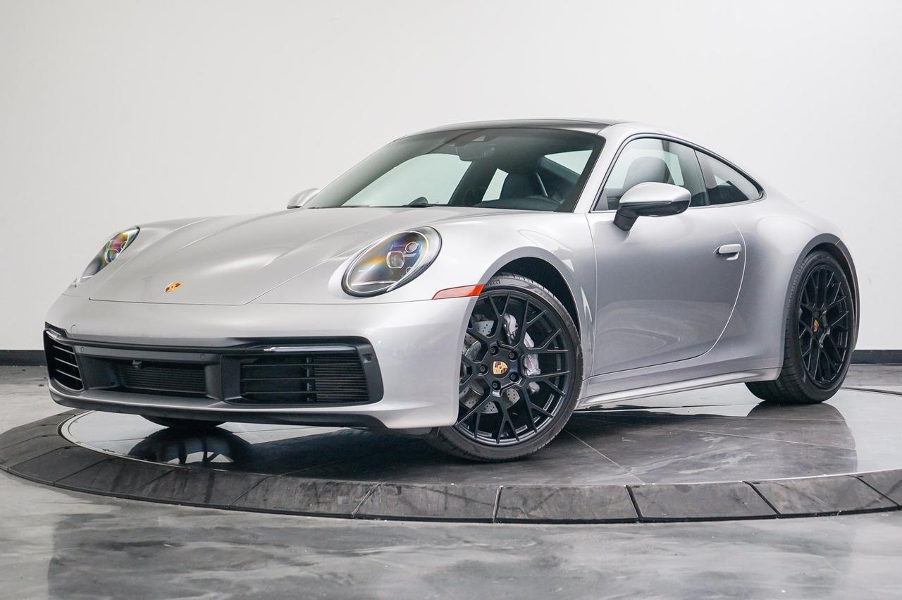 2022 Porsche 911 Carrera