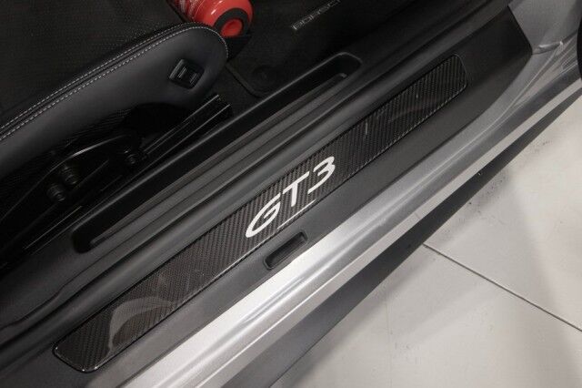 2022 Porsche 911 GT3 *MANUAL TRANSMISSION* *PCCBs* *BUCKET SEATS* *FRONT LIFT* *$50,000 IN OPTIONS* San Diego CA