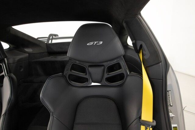 2022 Porsche 911 GT3 *MANUAL TRANSMISSION* *PCCBs* *BUCKET SEATS* *FRONT LIFT* *$50,000 IN OPTIONS* *ONLY 2400 MILES* San Diego CA