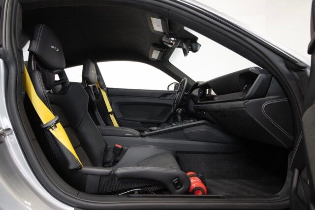 2022 Porsche 911 GT3 *MANUAL TRANSMISSION* *PCCBs* *BUCKET SEATS* *FRONT LIFT* *$50,000 IN OPTIONS* *ONLY 2400 MILES* San Diego CA