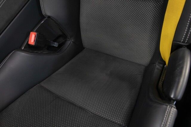 2022 Porsche 911 GT3 *MANUAL TRANSMISSION* *PCCBs* *BUCKET SEATS* *FRONT LIFT* *$50,000 IN OPTIONS* *ONLY 2400 MILES* San Diego CA