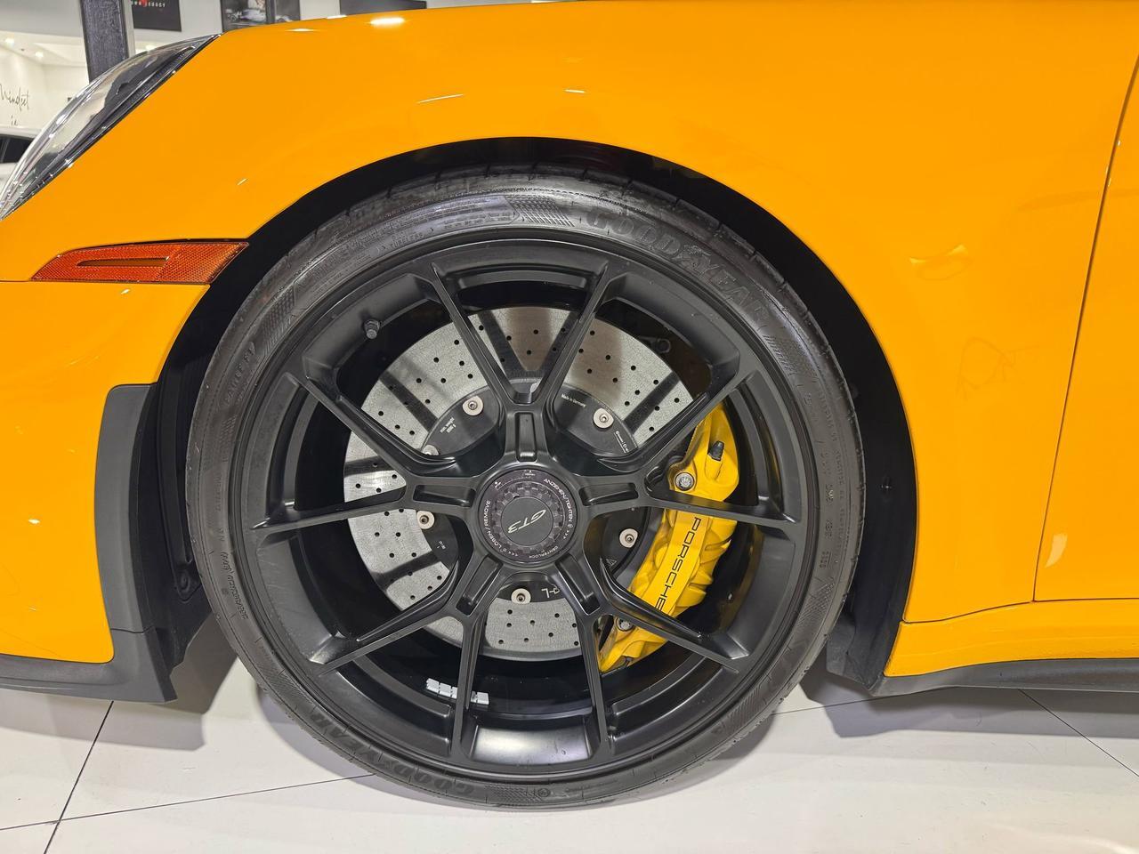 2022 Porsche 911 GT3 Signal Yellow paint, PCCB, interior carbon, extended leather, carbon buckets AND MUCH MORE!!! Fort Lauderdale FL