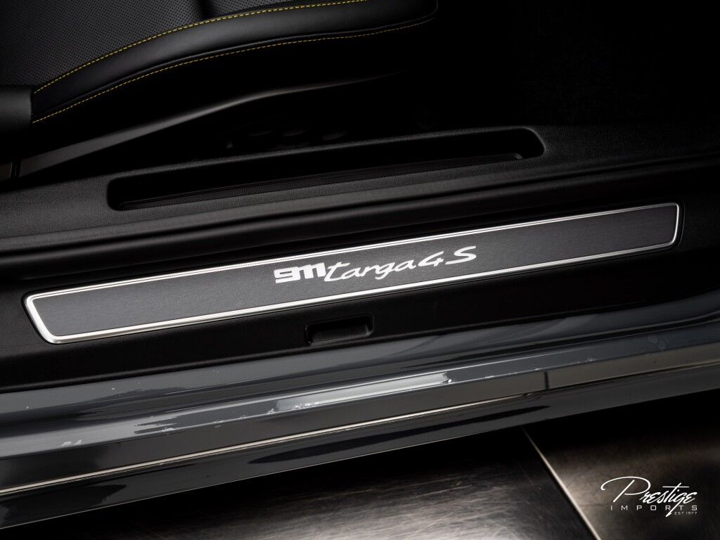 2022 Porsche 911 Targa 4S North Miami Beach FL