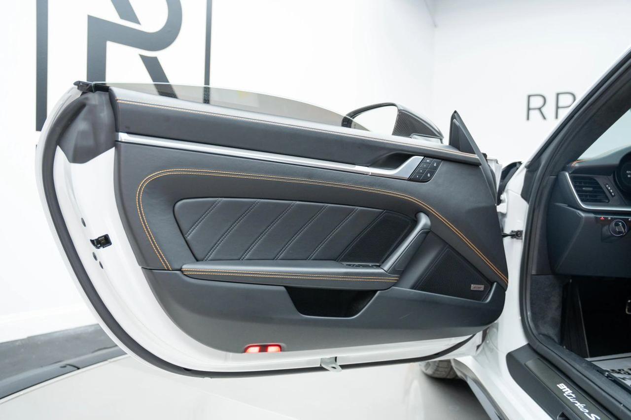 2022 Porsche 911 Turbo S Coupe 2D St. Louis MO