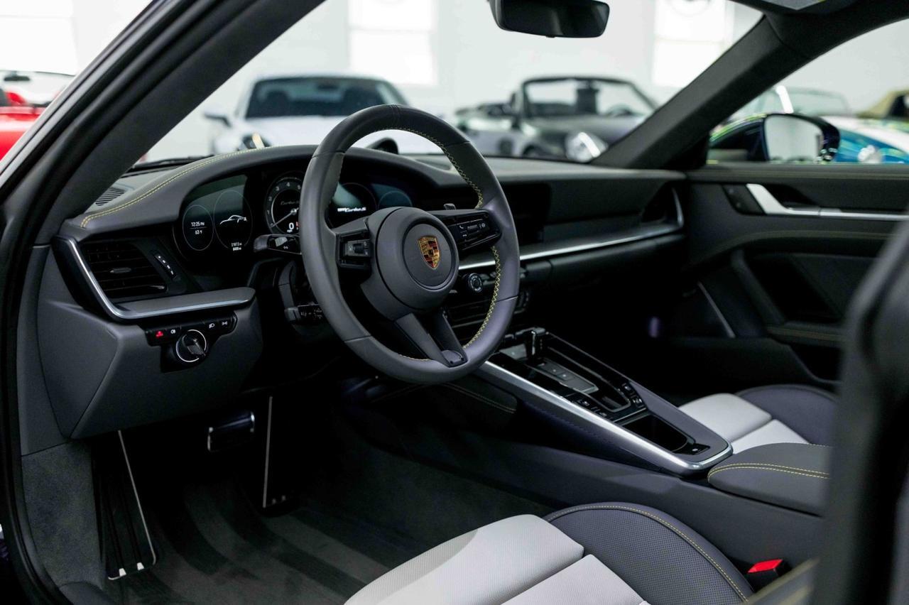 2022 Porsche 911 Turbo S
