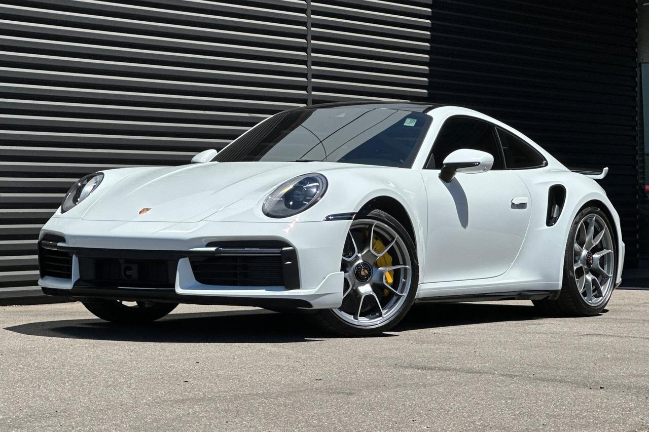 2022 Porsche 911 Turbo S