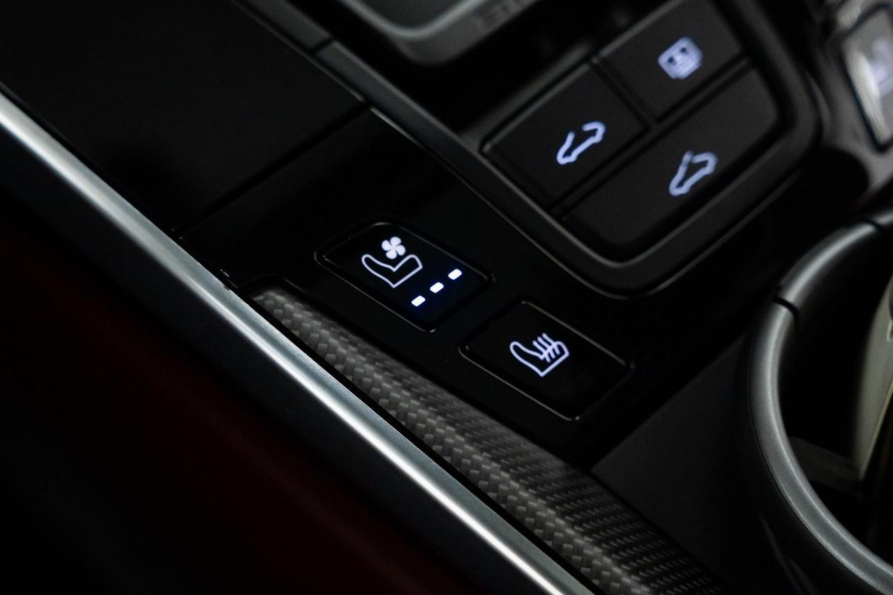 2022 Porsche 911 Turbo S Sport Exhaust Front Axle Lift Slide/Tilt Sunroof Portland OR