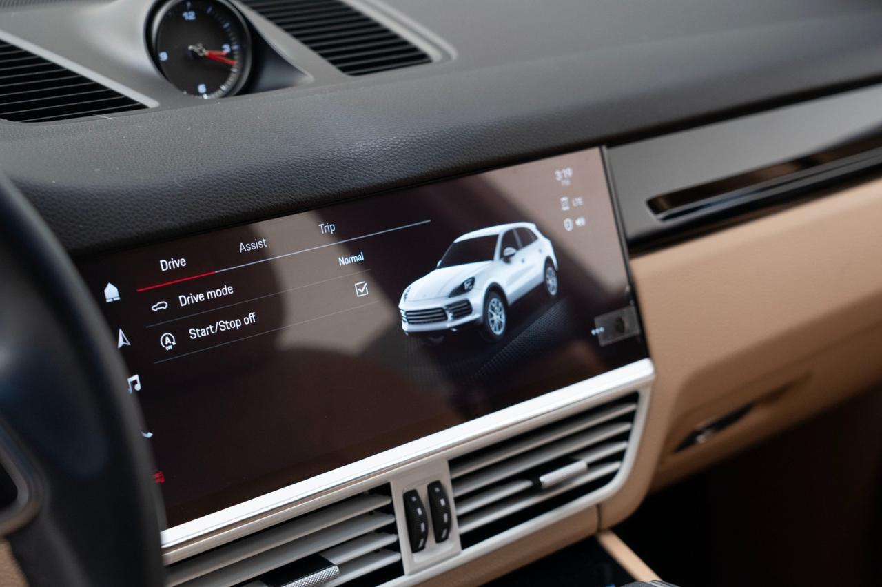 2022 Porsche Cayenne Pompano Beach FL