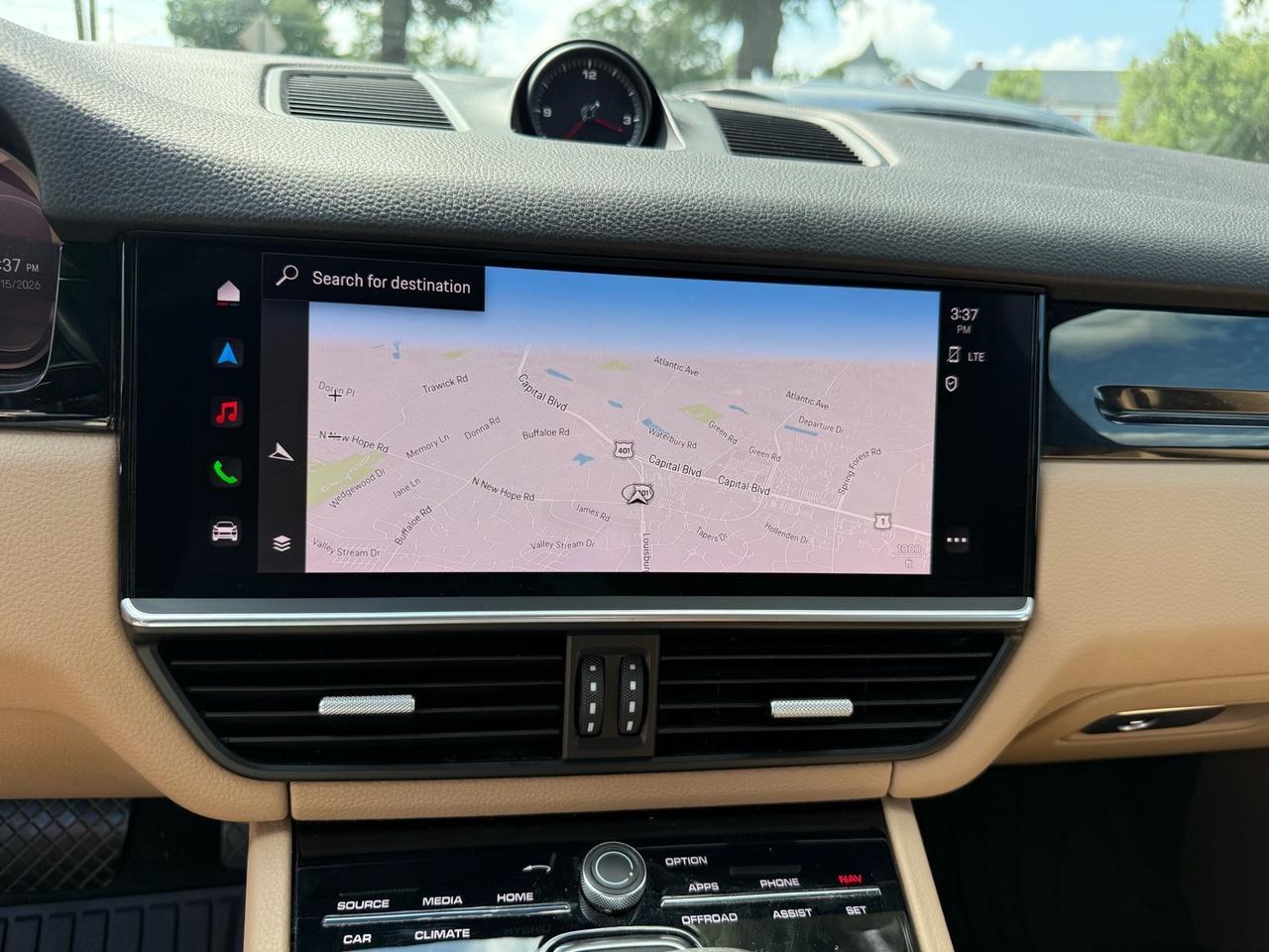 2022 Porsche Cayenne Base