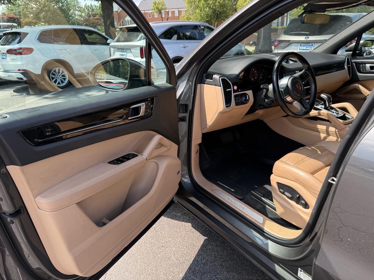 2022 Porsche Cayenne Base