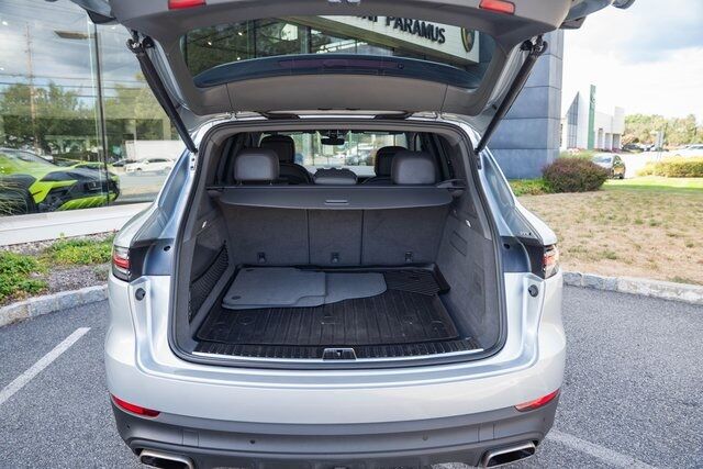 2022 Porsche Cayenne Base Paramus NJ